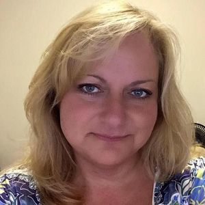 Meet your Posher, Carrie